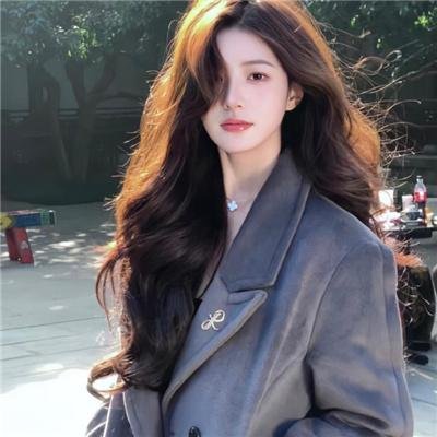 罗莎莉封面